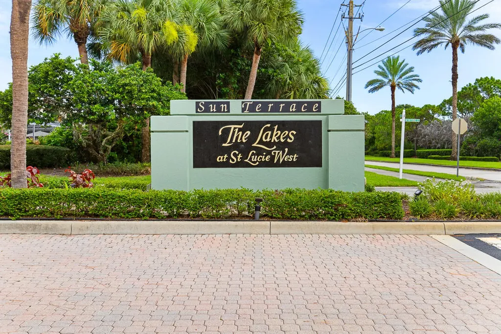 1220 NW Sun Terrace Circle Port St Lucie FL 34986