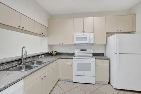 6379 Bella Circle W Boynton Beach FL 33437