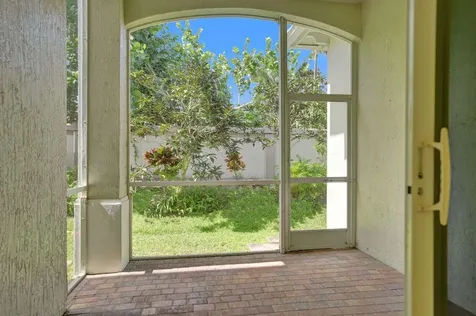 6379 Bella Circle W Boynton Beach FL 33437