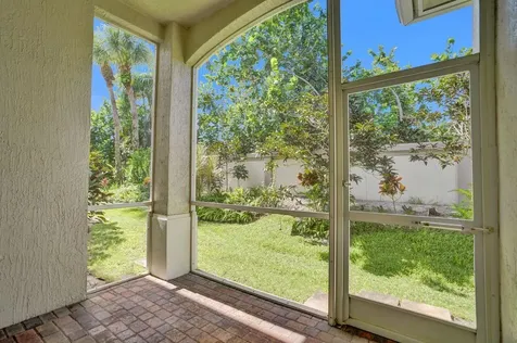 6379 Bella Circle W Boynton Beach FL 33437