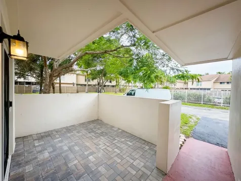 855 NW 80th Way Plantation FL 33324