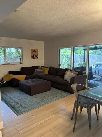 1560 NE 32nd Street Oakland Park FL 33334