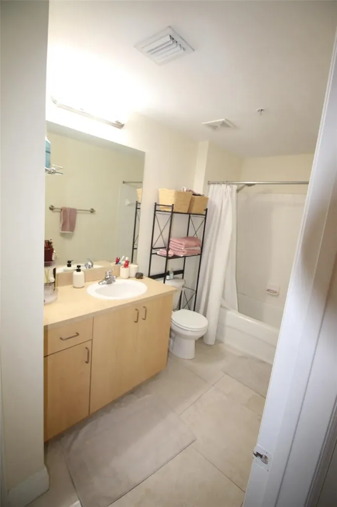 533 NE 3rd Avenue Fort Lauderdale FL 33301