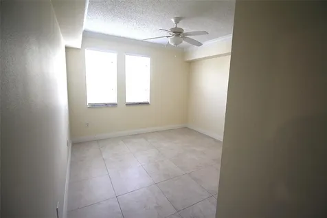 533 NE 3rd Avenue Fort Lauderdale FL 33301