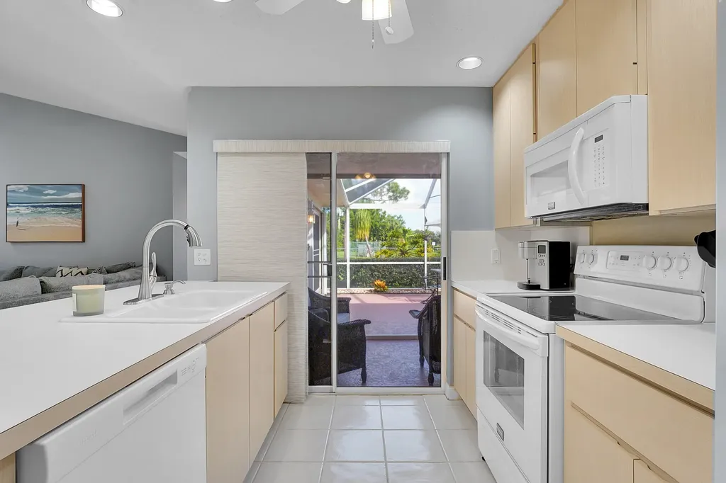 1228 NW Sun Terrace Circle Port St Lucie FL 34986