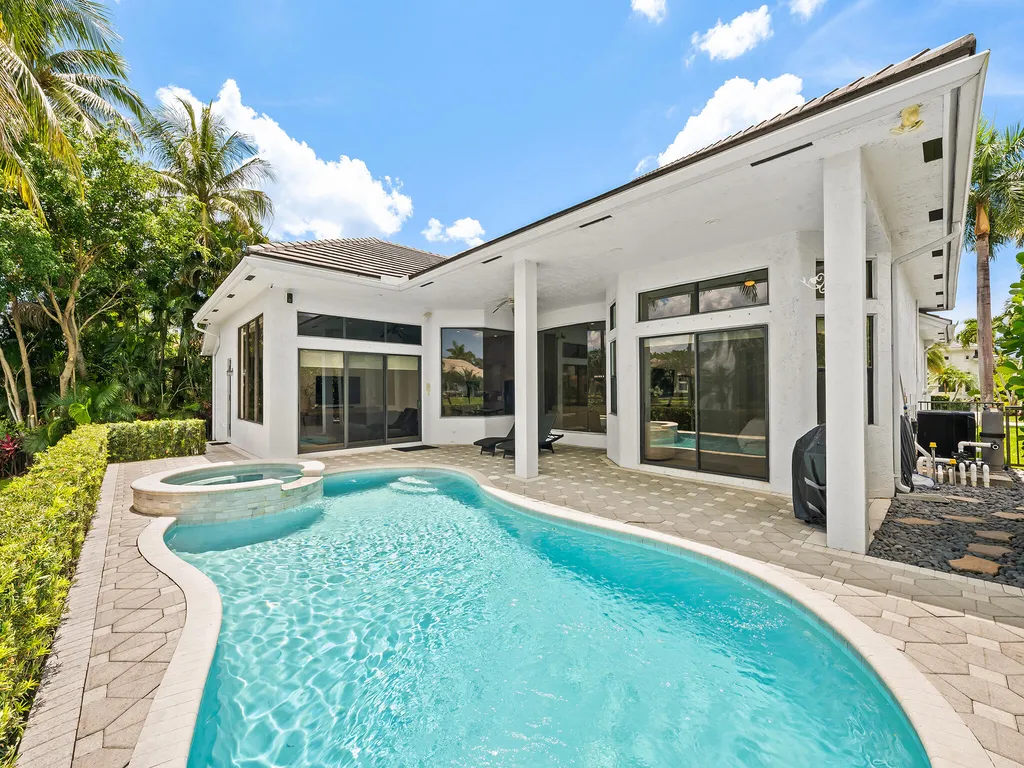 10920 Hawks Vista Street Plantation FL 33324