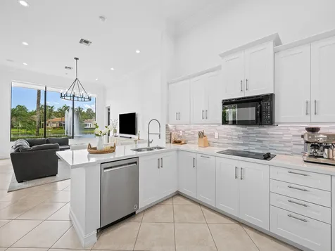 10920 Hawks Vista Street Plantation FL 33324