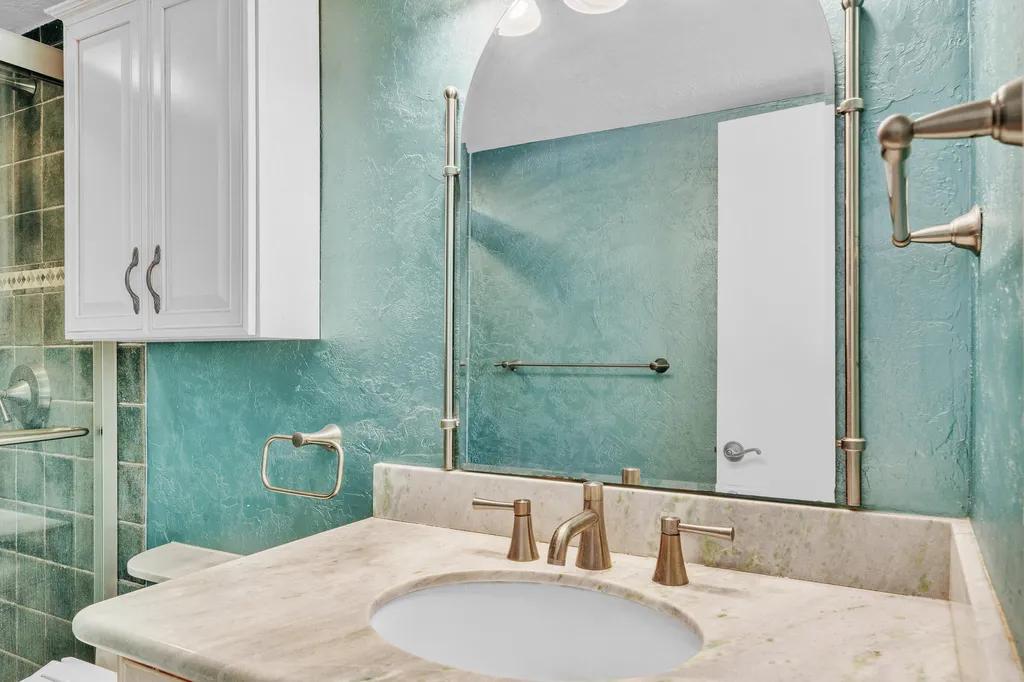 711 NE Harbour Terrace Boca Raton FL 33431
