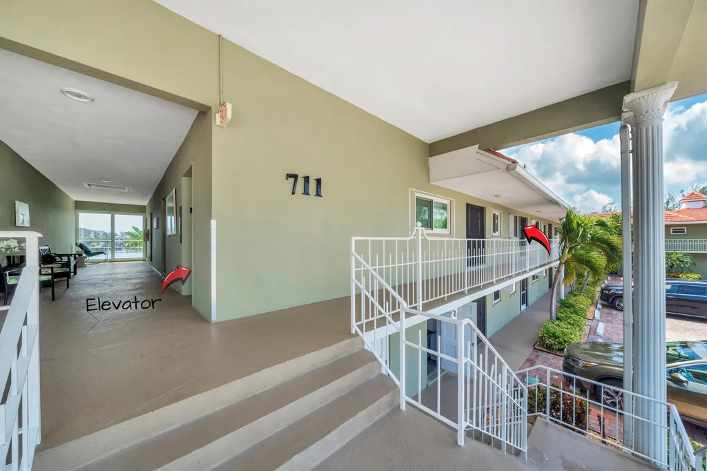 711 NE Harbour Terrace Boca Raton FL 33431