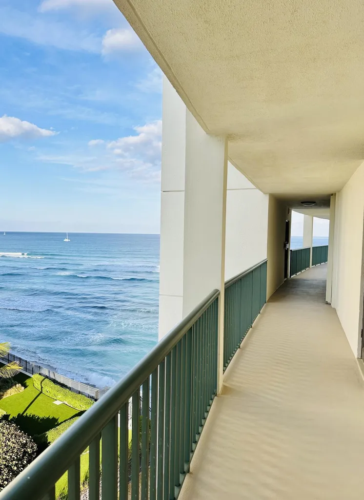 5400 N Ocean Drive SE Singer Island FL 33404