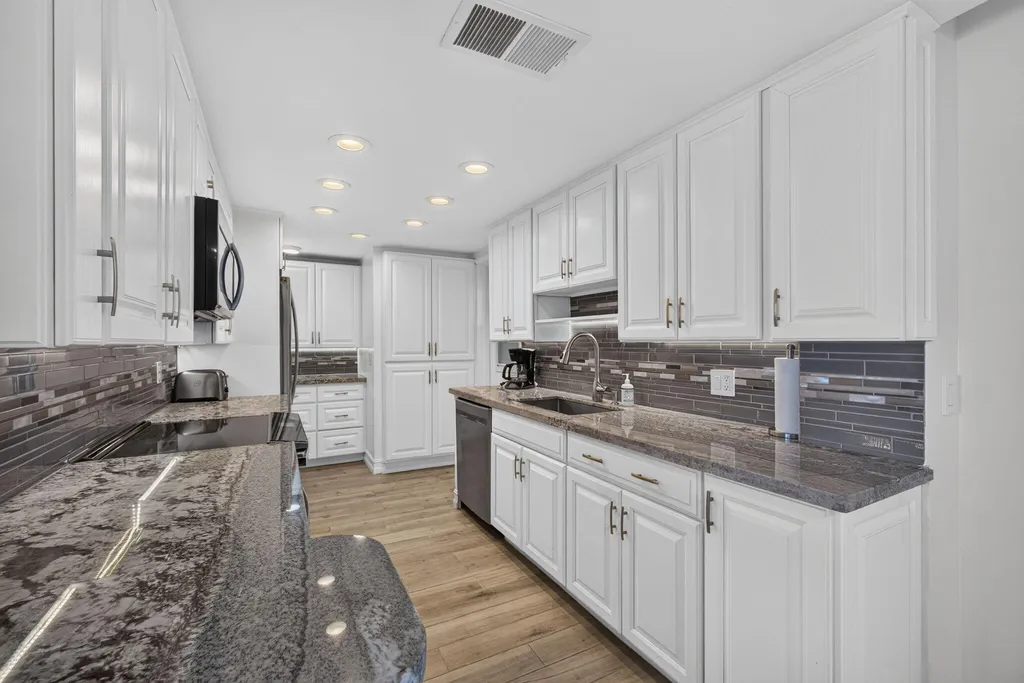 5400 N Ocean Drive SE Singer Island FL 33404