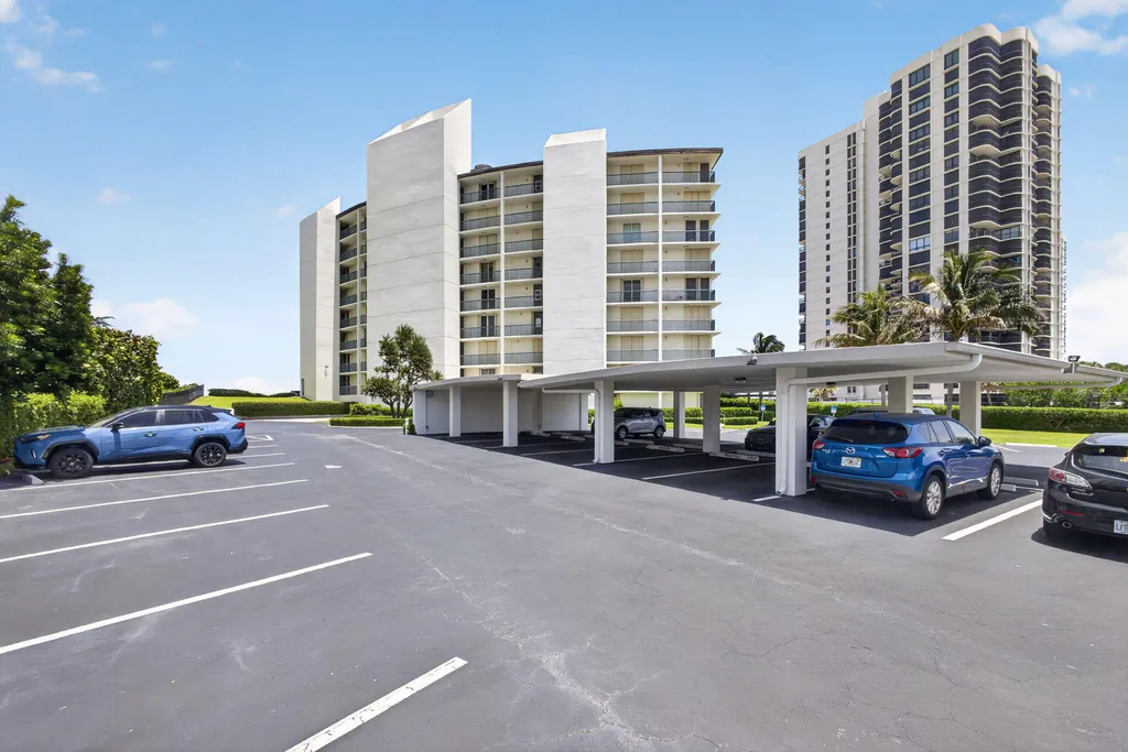 5400 N Ocean Drive SE Singer Island FL 33404
