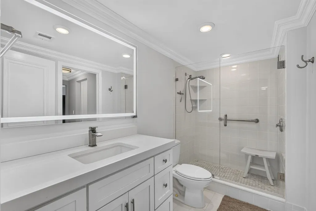 5400 N Ocean Drive SE Singer Island FL 33404