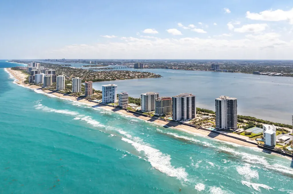5400 N Ocean Drive SE Singer Island FL 33404