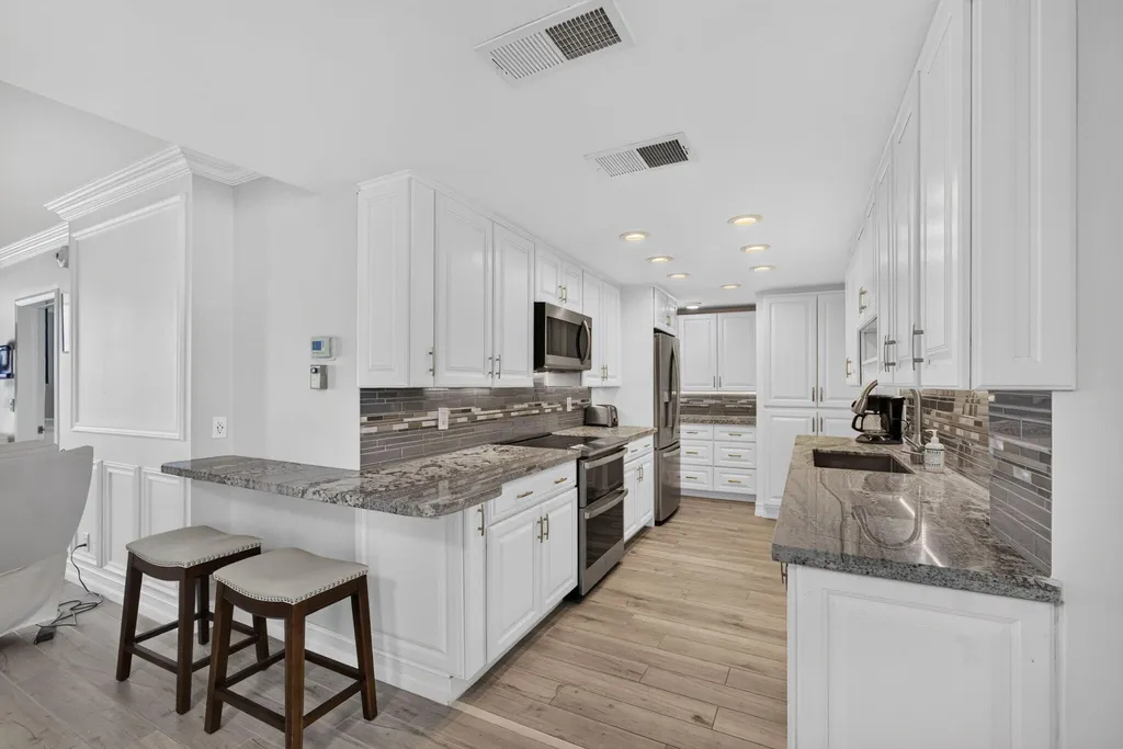 5400 N Ocean Drive SE Singer Island FL 33404