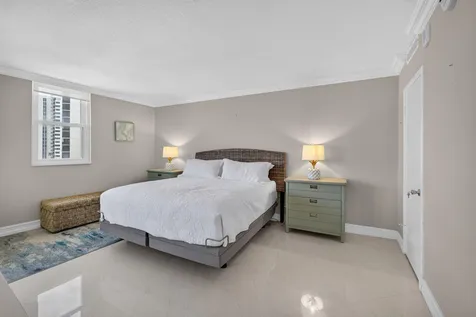 5400 N Ocean Drive SE Singer Island FL 33404