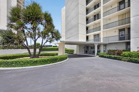 5400 N Ocean Drive SE Singer Island FL 33404
