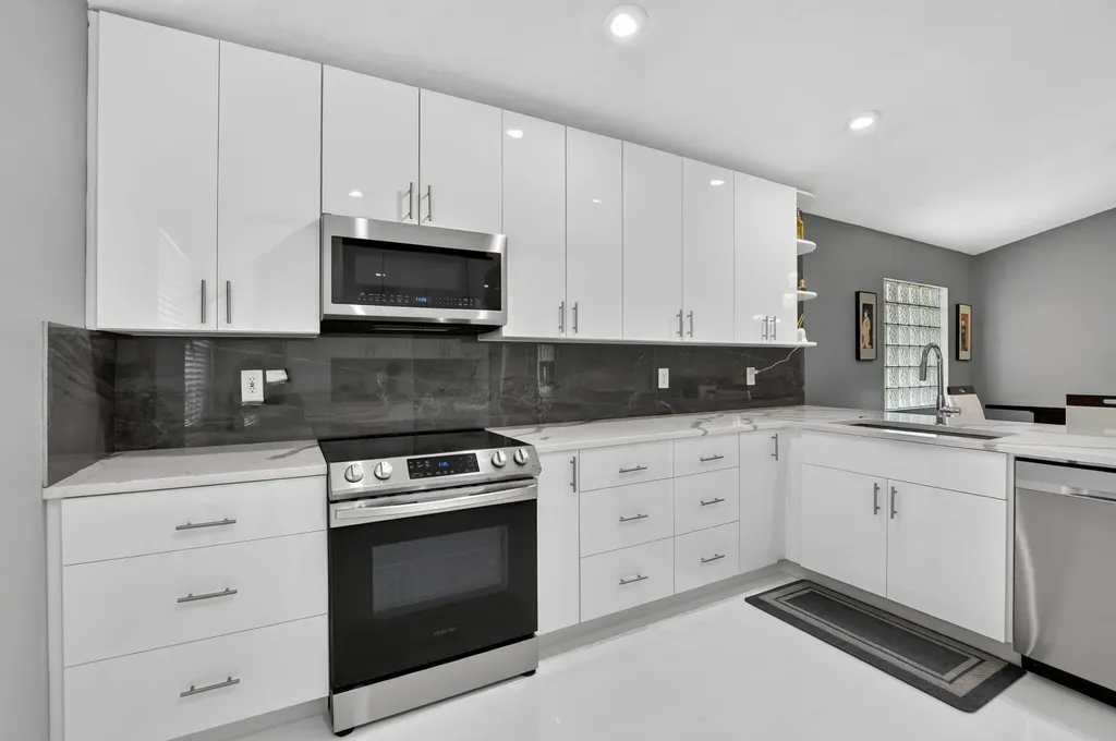 8158 Duomo Circle Boynton Beach FL 33472