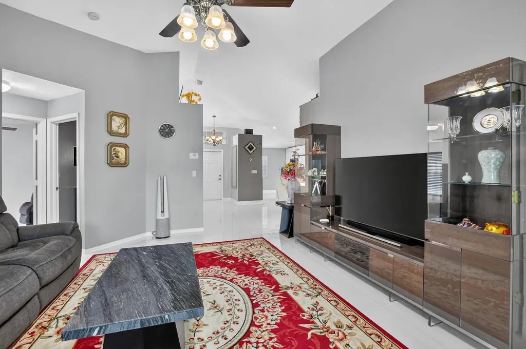 8158 Duomo Circle Boynton Beach FL 33472
