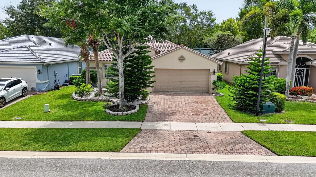 8158 Duomo Circle Boynton Beach FL 33472
