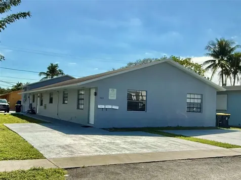 255 SW 12th Street Dania Beach FL 33004