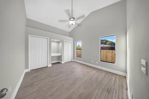 4802 Sunset Boulevard Fort Pierce FL 34982