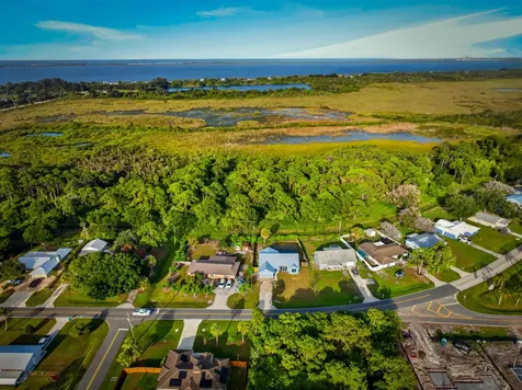 4802 Sunset Boulevard Fort Pierce FL 34982