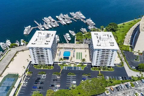 1208 Marine Way North Palm Beach FL 33408