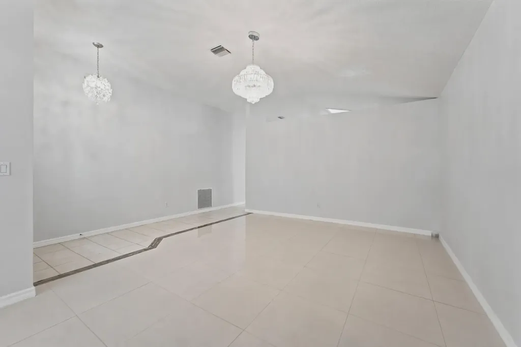 1720 Pondberry Lane Port St Lucie FL 34952