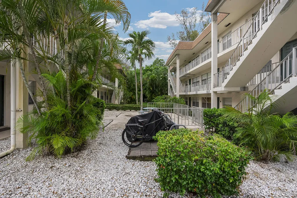 340 NW 19th Street Boca Raton FL 33432