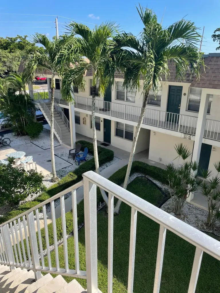 340 NW 19th Street Boca Raton FL 33432