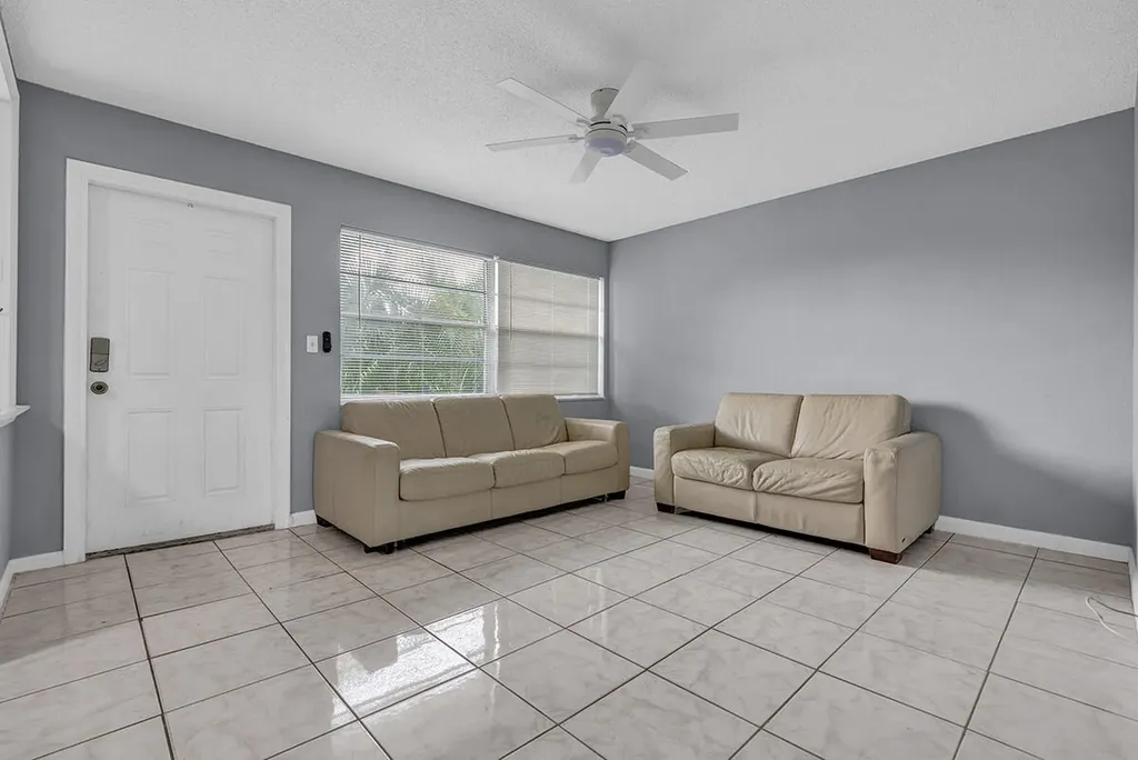 340 NW 19th Street Boca Raton FL 33432
