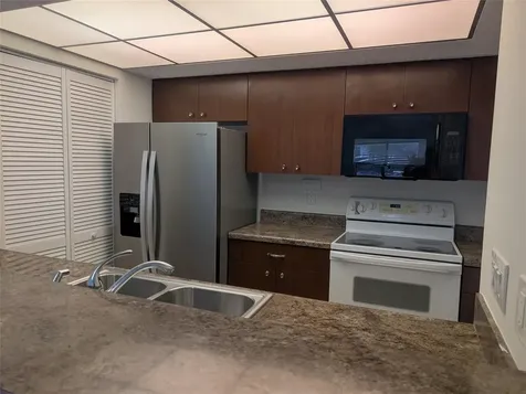 1061 NW 122nd Terrace Pembroke Pines FL 33026