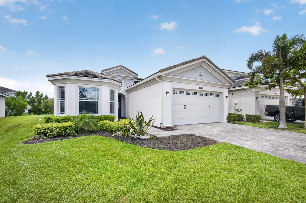16293 Melogold Drive The Acreage FL 33470