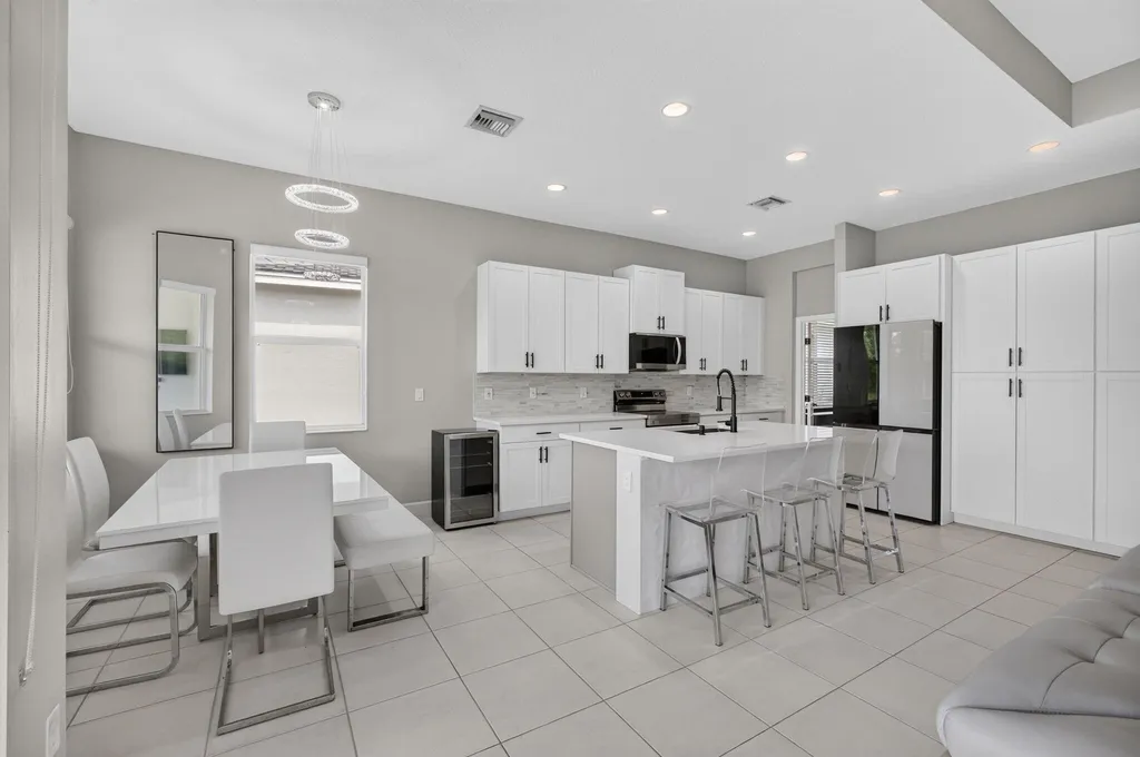 16293 Melogold Drive The Acreage FL 33470