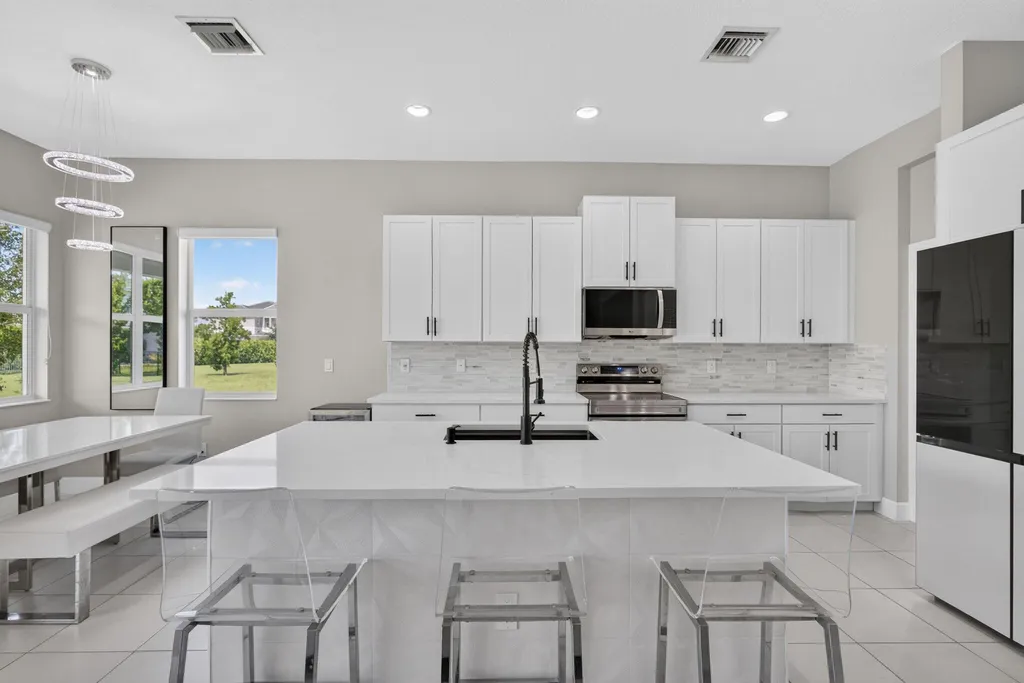16293 Melogold Drive The Acreage FL 33470