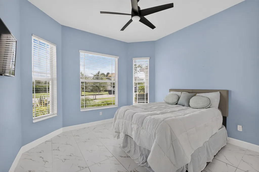 16293 Melogold Drive The Acreage FL 33470