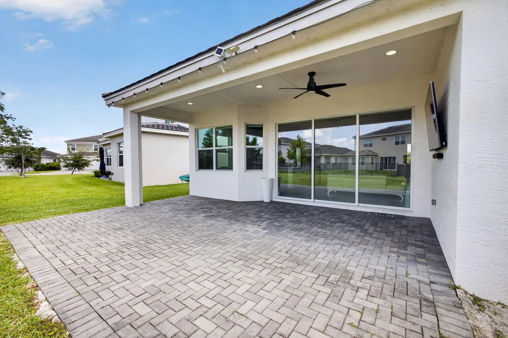 16293 Melogold Drive The Acreage FL 33470
