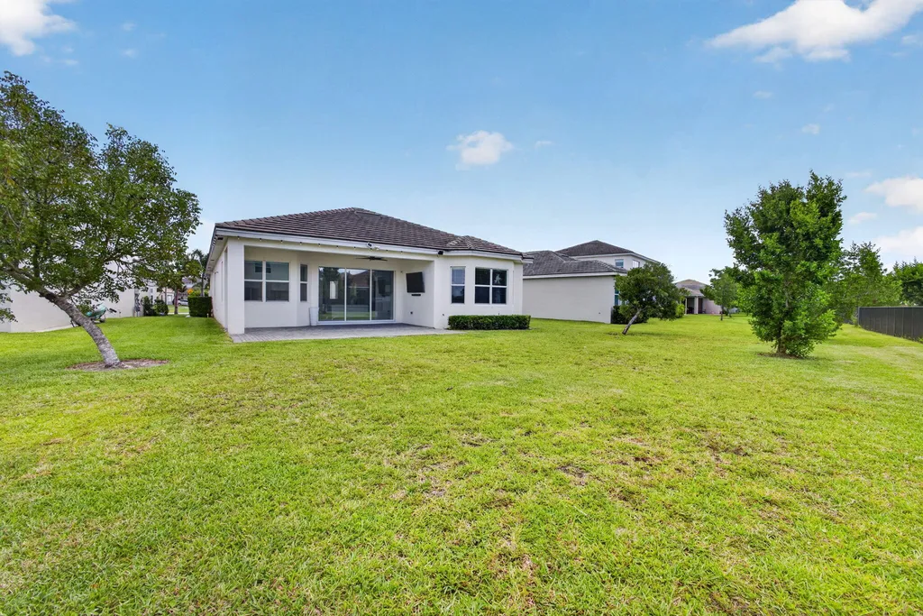 16293 Melogold Drive The Acreage FL 33470