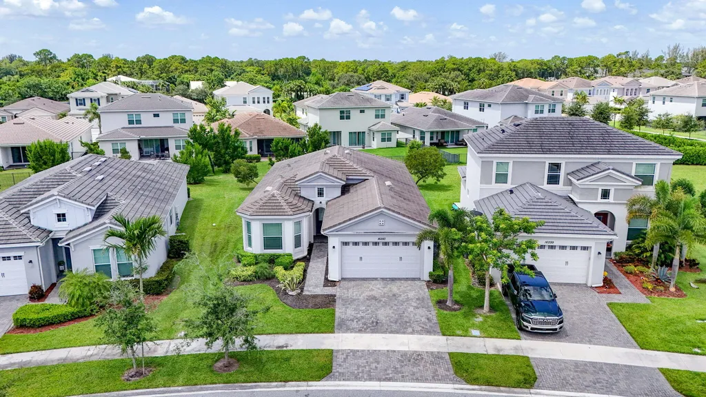 16293 Melogold Drive The Acreage FL 33470