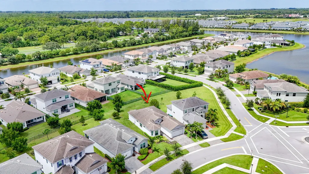 16293 Melogold Drive The Acreage FL 33470