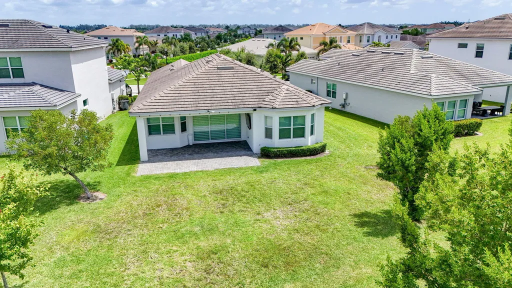 16293 Melogold Drive The Acreage FL 33470