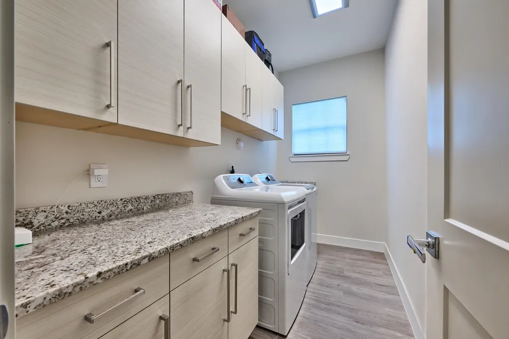2819 Gin Berry Way West Palm Beach FL 33401