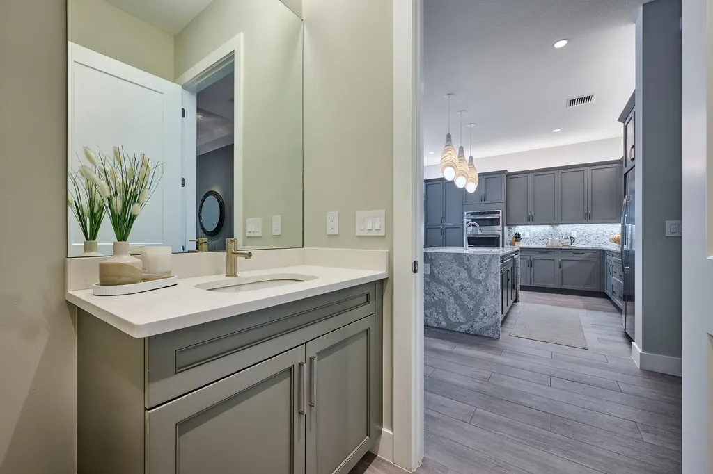 2819 Gin Berry Way West Palm Beach FL 33401
