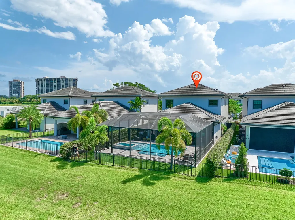 2819 Gin Berry Way West Palm Beach FL 33401