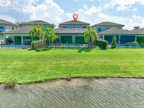 2819 Gin Berry Way West Palm Beach FL 33401