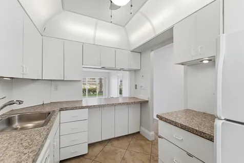 1427 E Hillsboro Boulevard Deerfield Beach FL 33441