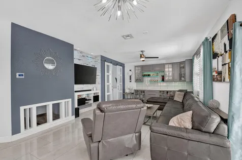 8890 Cobblestone Point Circle Boynton Beach FL 33472