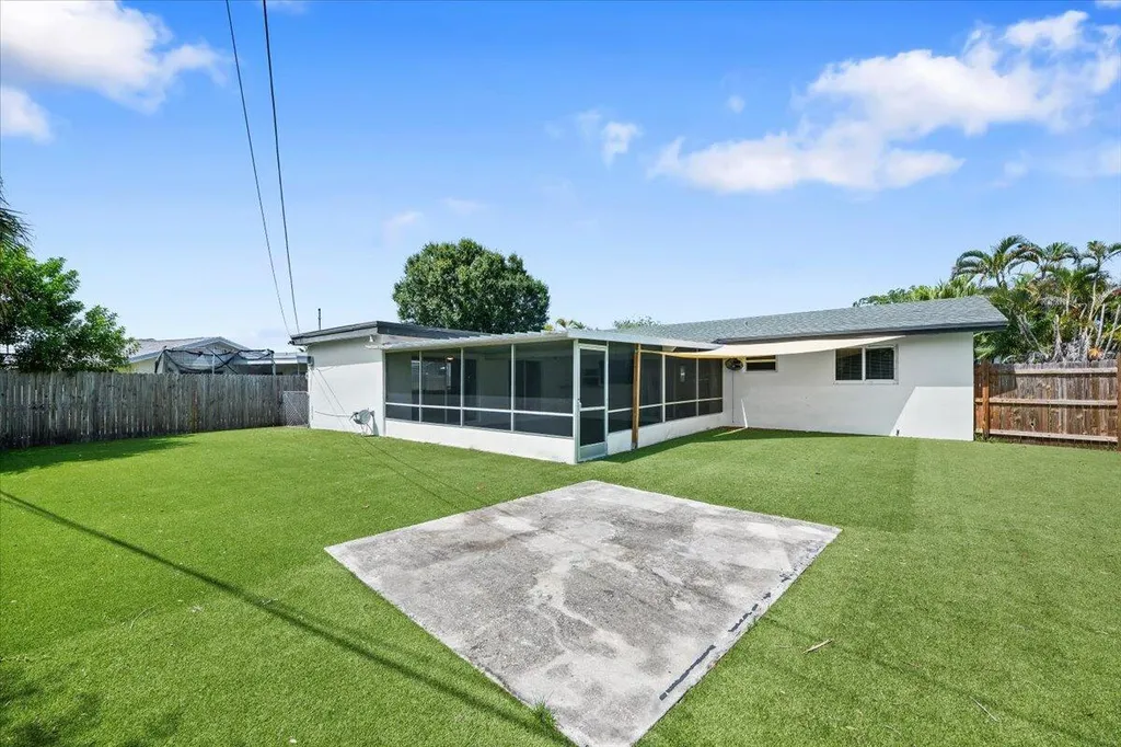 3130 Capri Road Palm Beach Gardens FL 33410