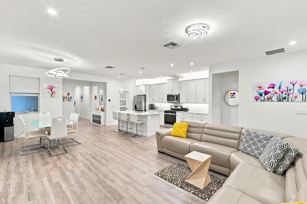 11639 SW Viridian Boulevard Port St Lucie FL 34987